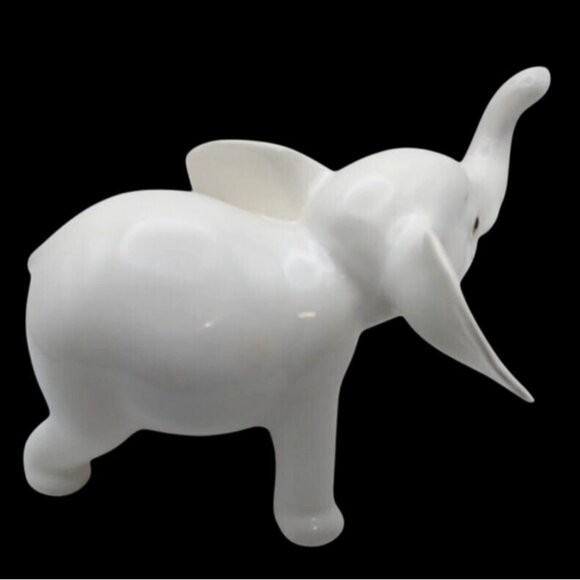 Pair Vintage White Porcelain Elephants Signed Tony Sitting & Standing Trunk Up - Picture 3 of 13